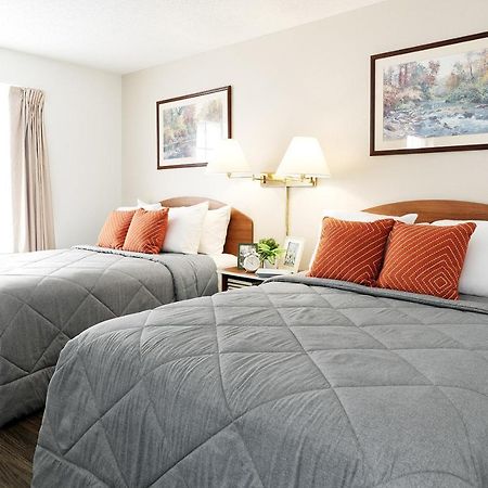 Intown Suites Extended Stay Indianapolis In -College Park Michigan Road Exterior photo