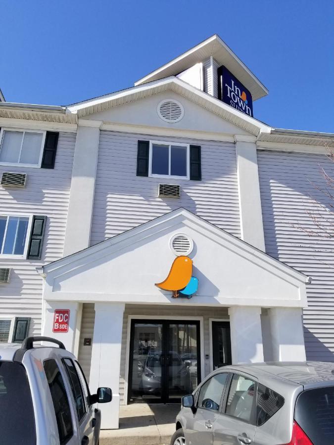 Intown Suites Extended Stay Indianapolis In -College Park Michigan Road Exterior photo